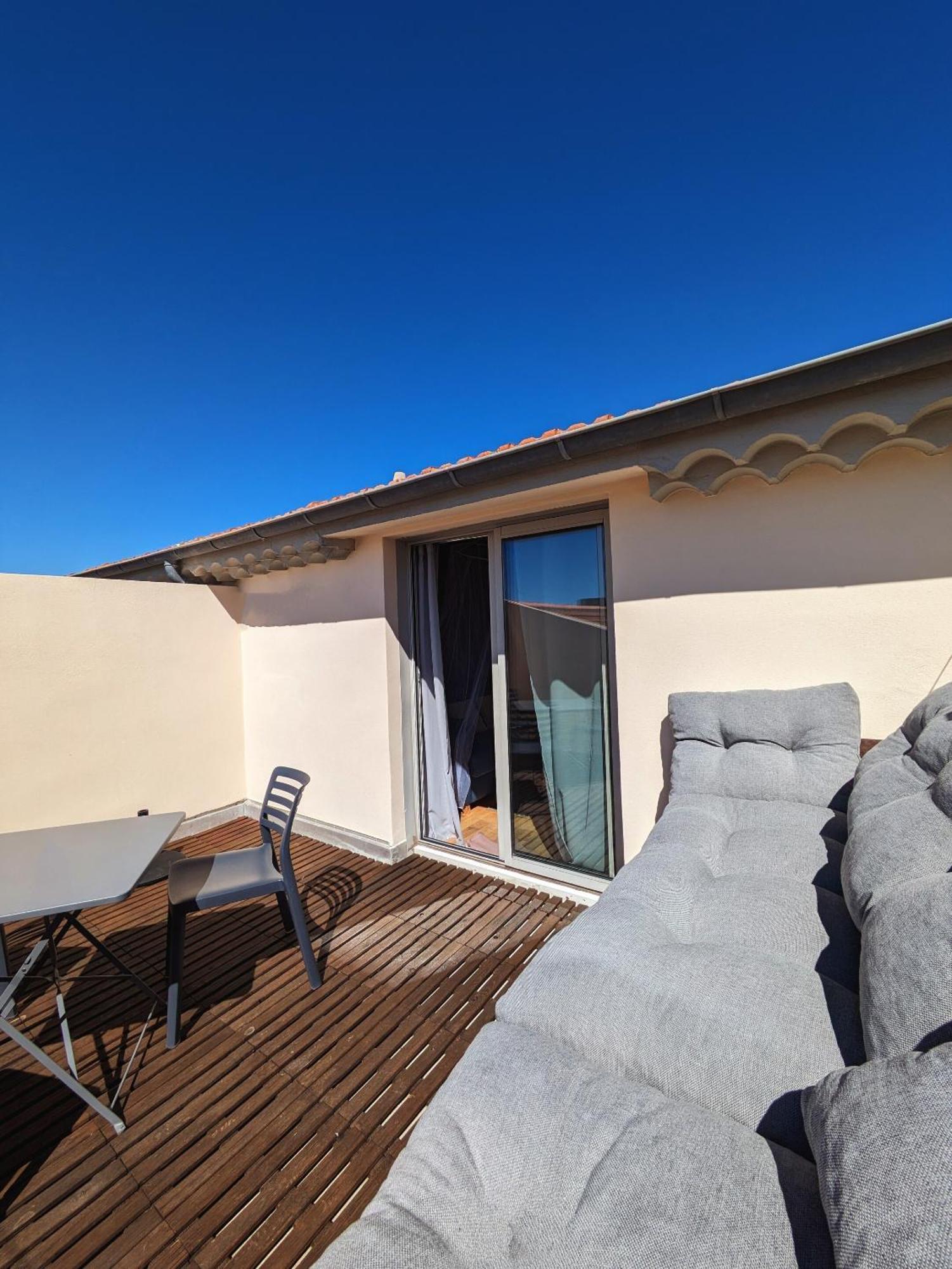 Studio Dernier Etage Le Nid D'Amour - Sejour Romantique, Mandara Beach, جوان ليه باه المظهر الخارجي الصورة